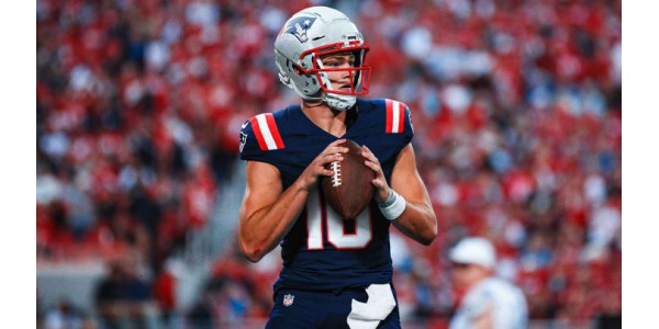 Les nouveaux New England Patriots remportent leur premier match Les nouveaux New England Patriots remportent leur premier match